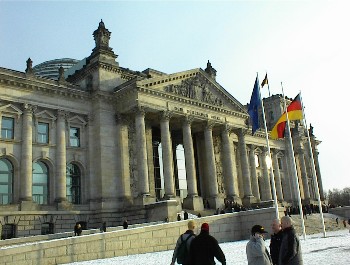 30.12 13:23 Sa: Der Reichstag!
