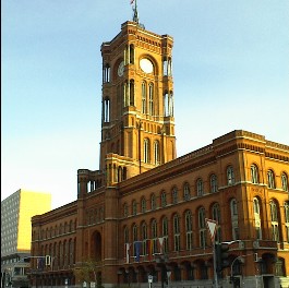 29.12 13:37 Fr: Das Rote Rathaus, N�he Funkturm und Alexanderplatz!