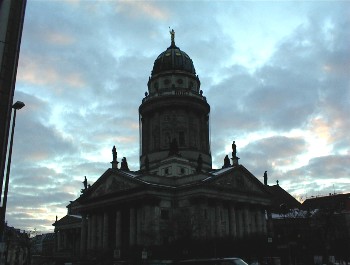 31.12 15:53 So: Kirche am Gendarmen Markt!