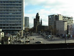 02.02 13:47 Fr: Bahnhof Zoo so wie Ihr ihn von mir kennt *ggg*!