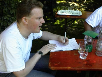 25.05 13:02 doerk schreibt ein paar Zeile f�r Roeschens Br�tchen *gg*