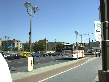 27.07 13:01 Hinten mittig im Bild: Der Fernsehturm!