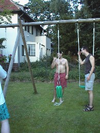 28.07 20:35 Robby und der Fall SCHAUKEL!