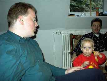 16.09 18:37 doerk schau net so gierig auf das Twix das ist Constis *g*!