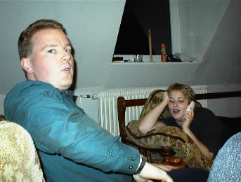 16.09 20:26 Sophie bekommt auch Brurzeltagsanrufe :o)