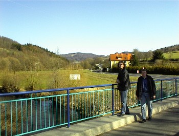 10.03.02 14:53 Bei dem tollen Wetter mu� net nur Mann raus ;o)