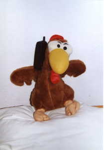 04.11  01a  "Hallo?.....is da....Moorhuhn...?