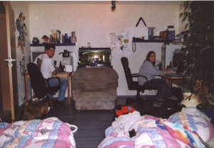 31.10  03a  Nur noch per Chat wird sich unterhalten! *fg*