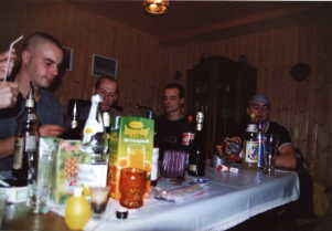 31.10  08a  Schon wieder so viele Flaschen! *hicks*