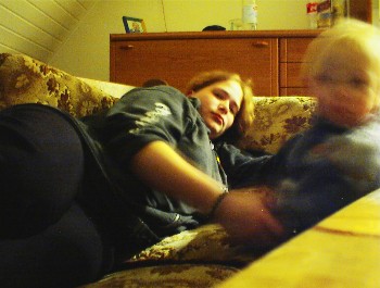 14.04 0:35 Special-Effects starring Mama und Sohn Teil2: wach!