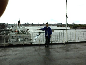 03.06 16:27 Wir waren auf einem noch greren Schiff!