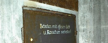 16.06 12:46 An einer der Eingangstren!