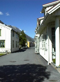 19.06 12:50 Restaurierte Altstadt von Mosjen!