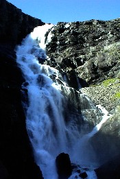 22.06 10:18 Und wieder ein Wasserfall!