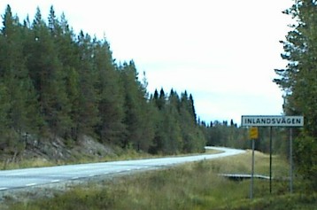 12:03 Die Stra�en im Land in Schweden hei�en Inlandsv�gen!