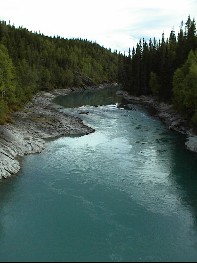 16:35 Oberhalb der Br�cke: gr�nlicher Schimmer!