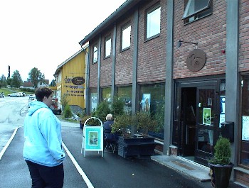 13:23 Ein Haus mit Entenstil!