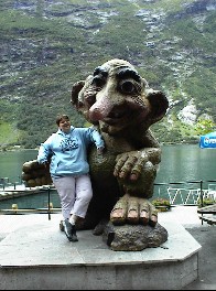 12:56 Auch mein Schatz ist bei dem Troll :o)