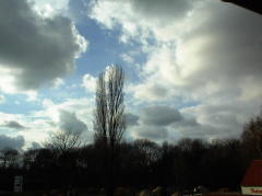 09.02 15:58 Fr: Leicht bewlkt mit viel Sonne!