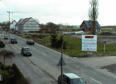 13.02 17:05 Di: Wo der Kran steht ist noch ein Neubau!