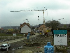 11.04 16:18 Mi: Das erste Obergescho ist schon fertig gemauert!