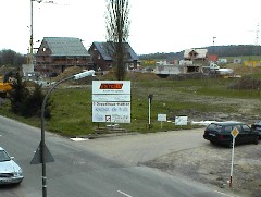 23.04 14:44 Mo: Im Zoom, die hinteren Neubauten besser zu erkennen!