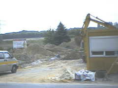 07.08 16:20 Heute wurde wieder hier vorne gebaggert!