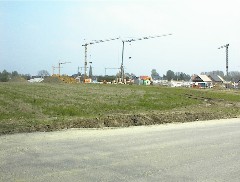 01.05 Di - Eine der neue Straen auf der anderen Seite...