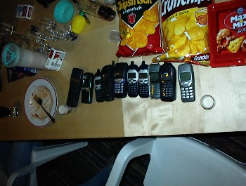 24.02 19:14 Hilfe! Eines der 10 Dinger bimmelt!