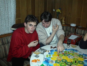 25.02 21:19 Erik kl�r michi auf...�ber das Siedlerspiel, was denn sonst!