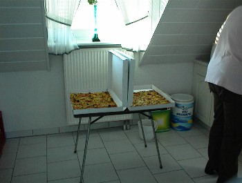 12.05 4x Familypizza bittesch�n *ggg*